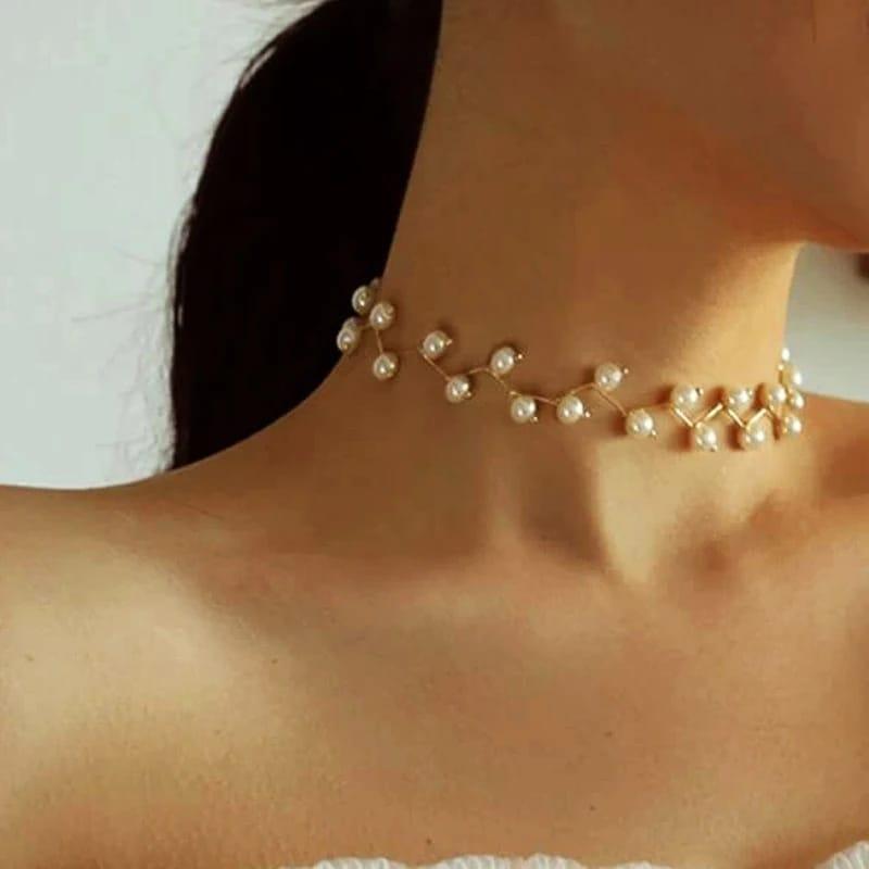 Elegant Pearl Vine Choker Necklace