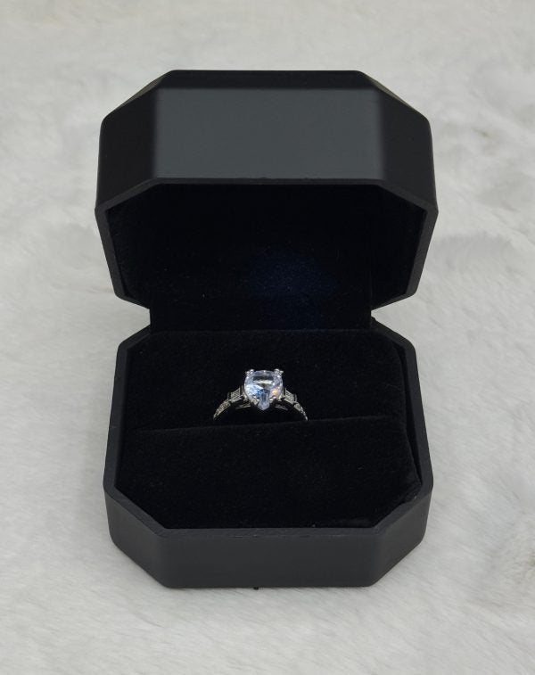 Diamond-Shaped Luxury Adjustable Ring with box